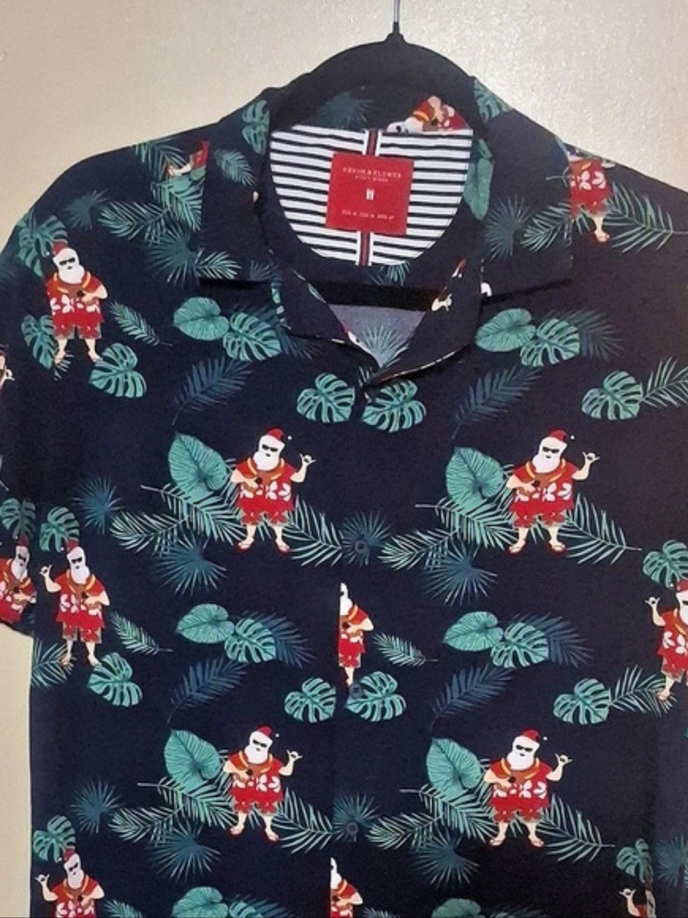 Denim & Flower Ricky Singh Surfing Santa Tropical Button-Down Shirt Medium